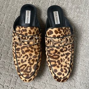 Steve Madden Calf Fur Loafers in Leopard
